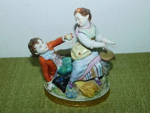Volkstedt Figurine, Groupe de Figurines Jeune Avec Fille Et Oiseaux, Marqué - Imagen 1 de 11