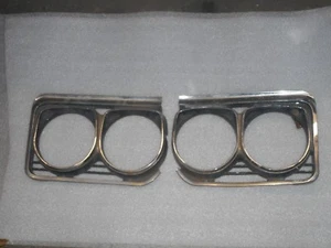 1966 BUICK SKYLARK USED HEADLIGHT BEZELS - Bild 1 von 9