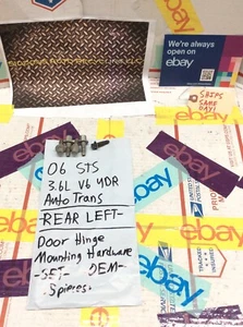 2005 2006 2007 2008 2009 2010 2011 CADILLAC STS * REAR LEFT * DOOR HINGE BOLTS  - Picture 1 of 6