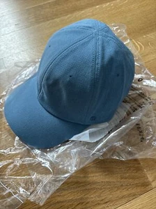 New Lululemon License to Train Women’s Soft Hat Surround Stretch Denim Blue L/XL - Picture 1 of 5