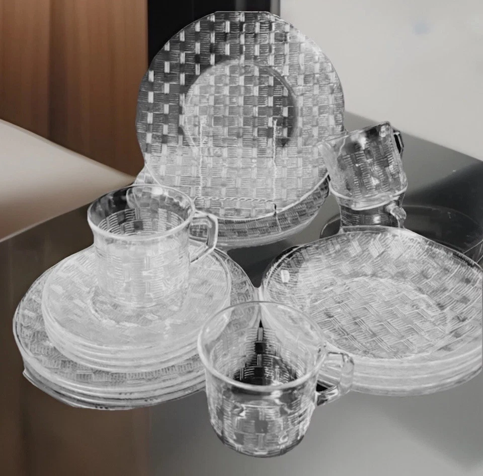 Clear BASKETWEAVE CrisaForte 4 de CADA UNO: platos de cena y ensalada, tazón, taza/platillo Foto 1 de 3