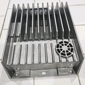 Mercedes W211 W219 E350 A204 BOSE BE9017 Amp  Harman/Becker 2118707490 EC109 - Bild 1 von 5