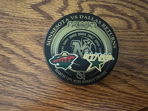 Minnesota Wild vs Dallas Stars Returns 2002 -2003 Puck #4 LTD Edition Rare Cover