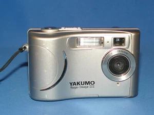 Digitalkamera-Yakumo Mega-Image III- 2xZoom- 2 Megapixel-aus 2003 Jahr. - Bild 1 von 8