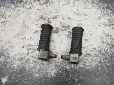 Suzuki RV 125 RV125 1973 estriberas traseras 2854 Foto 1 de 4