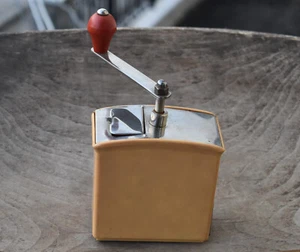 Vintage coffee grinder Russian USSR - Picture 1 of 9