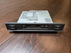 BMW E39 97-98 528i 540i reproductor de cassette CD33 radio OEM 65128360800 - Imagen 1 de 4