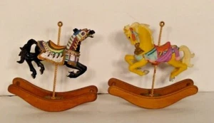2 Lefton Great American Carousel Collection Rocking Horse 1998 Lancelot y Penelo - Imagen 1 de 12