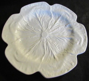BORDALLO PINHERIO WHITE CABBAGE CHOP PLATE ROUND PLATTER (S) - Picture 1 of 2