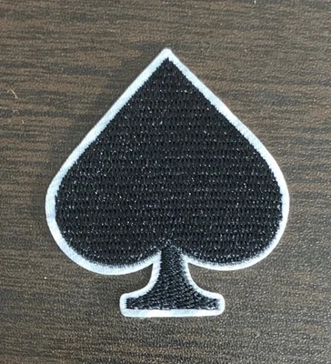 Нашивка для игральных карт лопата вышитая утюгом - Изображение 1 из 4