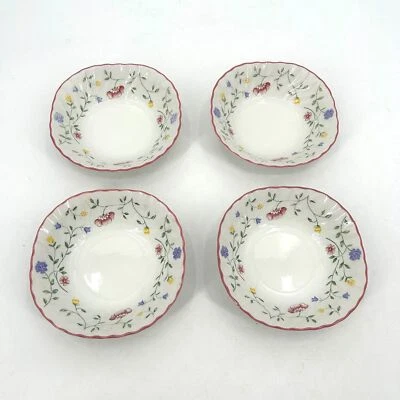 JOHNSON BROS. Conjunto de 4 Tigelas Quadradas de Cereais Vintage Branco Rosa Floral Inglaterra 6" - Imagem 1 de 4