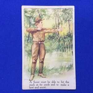 Tarjeta postal vintage de Boy Scout un Scout debe ser capaz de golpear la marca 2411C3 - Imagen 1 de 3