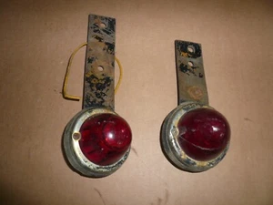 Trailer Truck STOP TAIL LIGHT HOUSING & LENS MOUNTED ON BRACKET - USED Pair - Picture 1 of 2