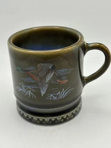 Wade Irish Porcelain Small Green Mug w/ flying duck Made in Ireland - Picture 1 of 5