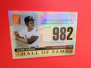 Hank Aaron GAME USED BAT CARD '04 TOPPS TRIBUTE 1982 HALL OF FAME ATLANTA BRAVES - Picture 1 of 2