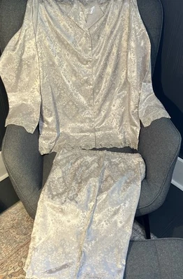 Delicado conjunto de pijama a medida 2 piezas elegante borde de encaje sedoso marfil nuevo sin etiquetas grande Foto 1 de 4