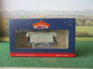 BACHMANN 00 10 TON SALT WAGON 'DCL' GREY WEATHERED CAT NO.33-177V - Picture 1 of 1