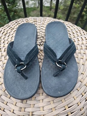 Vionic Mujer Sandalia Aloe Negro Puntera Tanga Zapatos Abatibles EE. UU. 8.5 UK 6.5 Comodidad Foto 1 de 4