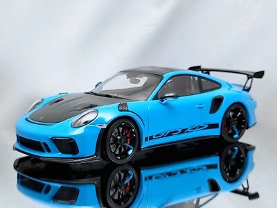 Minichamps Porsche 911 (991.2) GT3 RS Weissach Package 2019 Blue Black 1:18 - Image 1 of 4