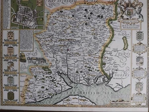 Antique map of Hampshire 1715 by John Speed - Picture 1 of 2