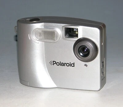 Polaroid PhotoMAX FUN Flash 640 0.4MP Digital Camera - Silver #2591 - Image 1 of 4