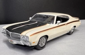 Revell 1970 Buick GSX 1:25 Scale Plastic Pro Built Vintage Beautiful - Picture 1 of 9