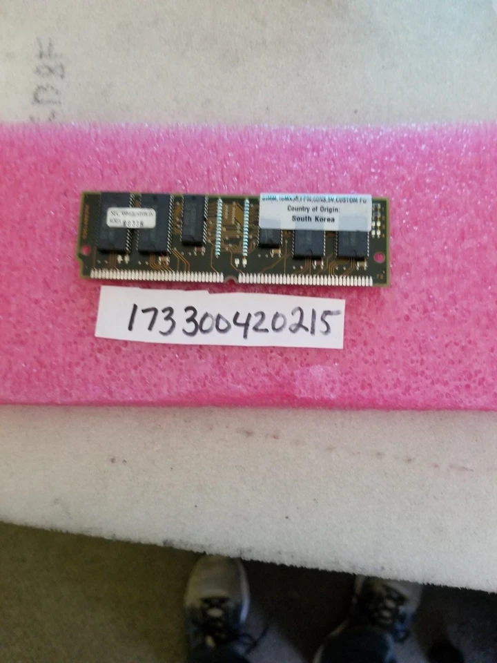 KMM53616000BK-6N  Samsung 64MB FastPage Parity 60ns 5v 72-Pin Memory Module  - Image 1 of 1
