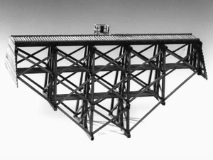 EH7244-S: NG 81' Curved/Straight Trestle Kit (Four Bent 4 Leg) - Sn3 Scale  NIB - Picture 1 of 1