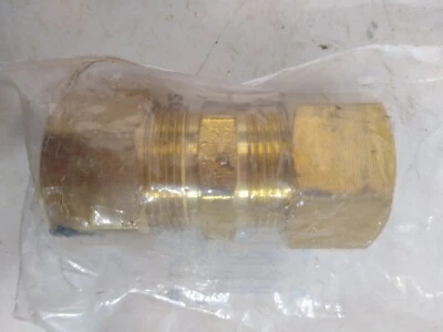 Lead Free Brass Compression Union 3/4" OD x 3/4" OD   4504072 - Image 1 of 4