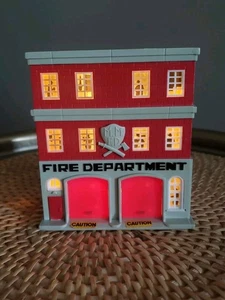 Vintage Lewis Galoob 1989 Micro Machine Fire Department Building - Working - Bild 1 von 10