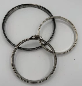 2 Vintage Metall und Kork Stickrahmen 7” & 5” Rund Handarbeit Kreuzstich - Bild 1 von 11