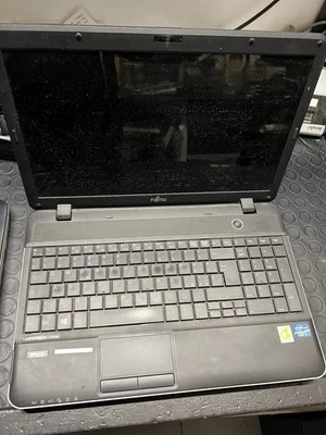 notebook fujitsu  - Immagine 1 di 4
