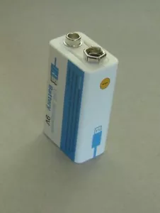 USB charging 9V Rechargeable Li-ion Batteries 6800mAh 9 Volt Battery UK SELLER - Picture 1 of 17