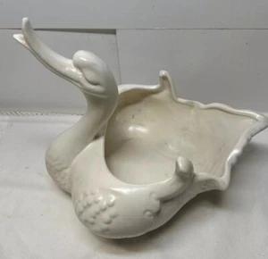 VTG HULL 23 Pottery White Ceramic Swan Bird Succulent Planter Bowl - Picture 1 of 8