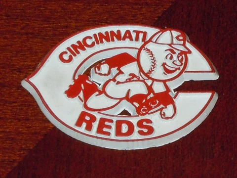 CINCINNATI REDS Vintage Old MLB RUBBER Baseball FRIDGE MAGNET Standings Board Cover