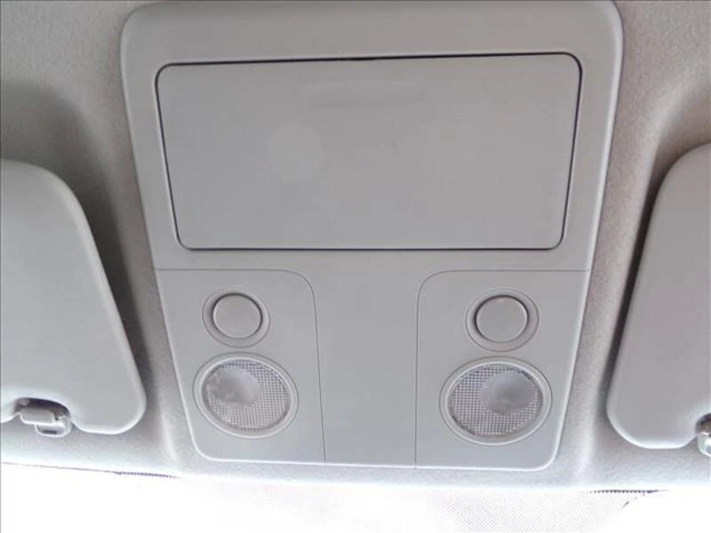 84381 luz interior para SUZUKI GRAND VITARA 1.9 DCI 2006-2015 2013 Foto 1 de 4