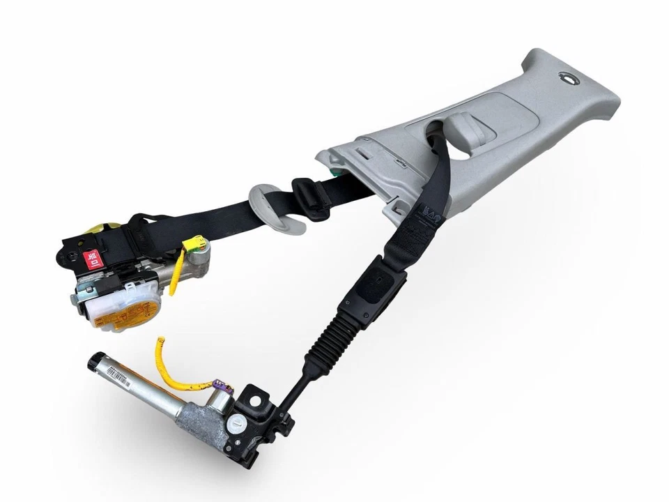 Cinto de segurança dianteiro lateral direito do passageiro 2017-2022 KIA Niro preto com acabamento cinza - Imagem 1 de 4