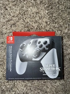 Super Smash Bros Ultimate Nintendo Switch Pro Controller BRAND NEW - Afbeelding 1 van 4