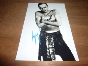 EWAN McGREGOR signed 12X8 photo TRAINSPOTTING + COA - Picture 1 of 2