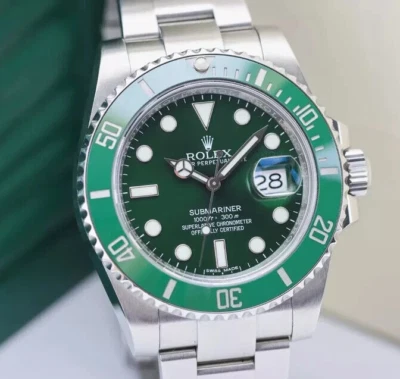Rolex Submariner 2019 aka HULK 116610LV 40mm Stainless White Green Tag near New - Image 1 of 4