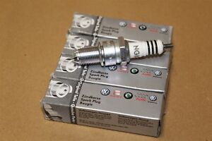 Set of 4 spark plugs for VW Corrado 2.0 8v 101000036AA New genuine VW part