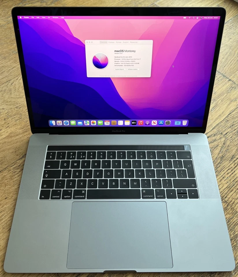 Apple MacBook Pro 15" 2017 Touch Bar Intel i7 2.8GHz 16GB 512GB Radeon 555 - B - Image 1 of 1