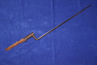 Bayoneta Guerra Civil con mango de madera Foto 1 de 4