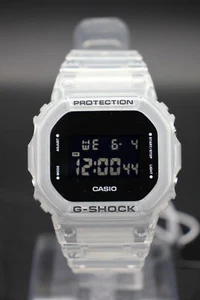 Orologio Casio G-Shock DW-5600USKE-7JF Uomo Digitale Quarzo Colore Trasparente Nuovo - Foto 1 di 16