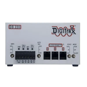Digitrax  DB220 Dual 3/5/8 Amp AutoReversing DCC Booster - Picture 1 of 1