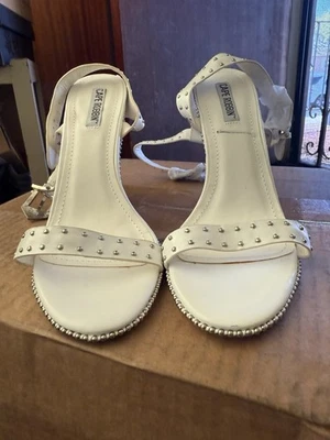 Capa Robbin Blanco Cuentas Correa de Tobillo Tacón Talla 8.5 Foto 1 de 4