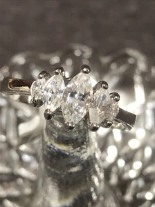 Ladies Vintage Ring Size 9 Silver Plate Clear Stones Seta Thailand #3182 - Picture 1 of 12