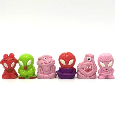 Gogos Crazy Bones Aliens & Bad Aliens lot w Java SOLID COLORS - Image 1 of 4