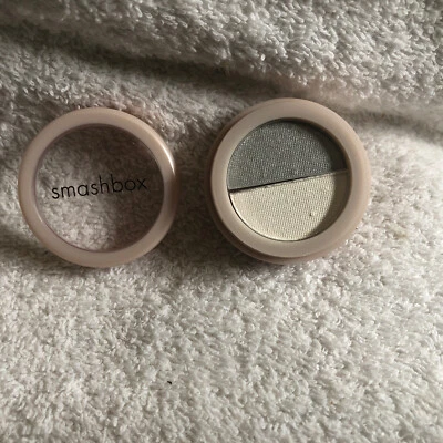 SMASHBOX… RARE HARD TO FIND EYESHADOW DUO… DREAMSCAPE… 1.25g… NWOB. - Image 1 of 4