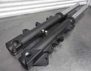 05-12 Triumph Sprint ST 1050 forks / front end tube shocks dampers T2042771 - Foto 1 di 7